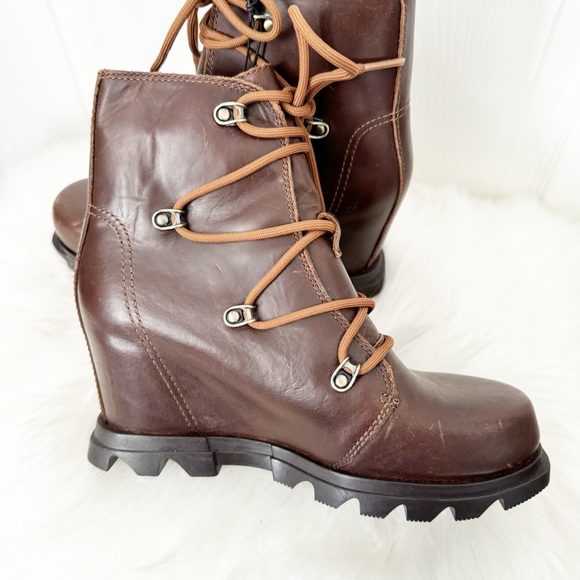 NEW SOREL JOAN OF ARCTIC WEDGE III LACE BOOT SIZE 6.5 - Picture 10 of 16